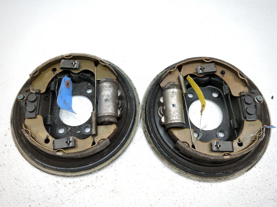 09-23 Juego de tambores de freno delantero Kawasaki Mule 4000 KAF620M Foto 3 de 4