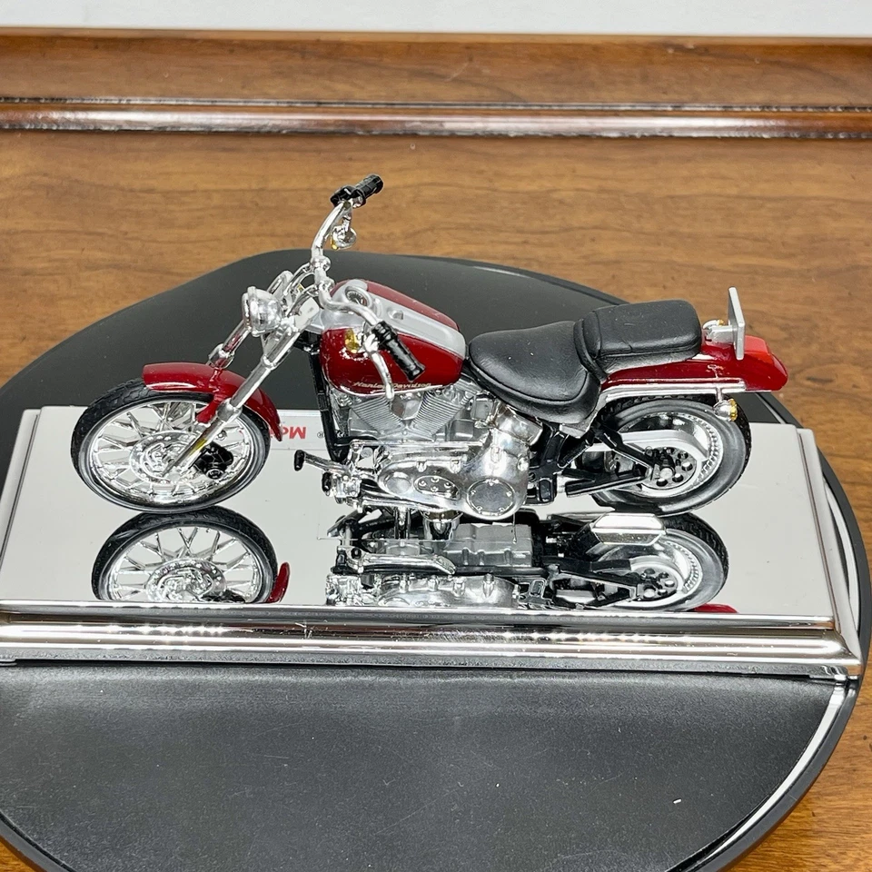 Harley Davidson De Colección Maisto Edición Coleccionista 1:18 Rojo 2000 FXSTD SOFTAIL DEUCE Foto 2 de 4
