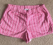Girls Vineyard Vines Pink Whale Pattern Shorts with Elastic Waste. Size Large.