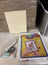 Craft Master Crushed Stone Mosette Craft Kit #20604 Curious Pup VTG 1974