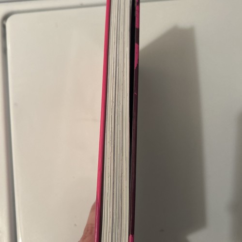 Jem & the Holograms Comic Books 1st Outrageous Edition Hardcover #1-10 IDW - Picture 10 of 14