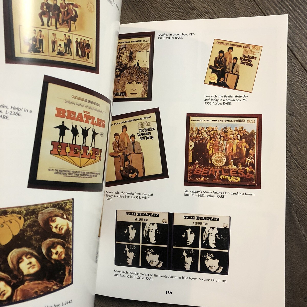 アート・デザイン・音楽 Beatle Mania: A Collector's Guide The Beatles Beatle Mania A Collector's Guide | eBay