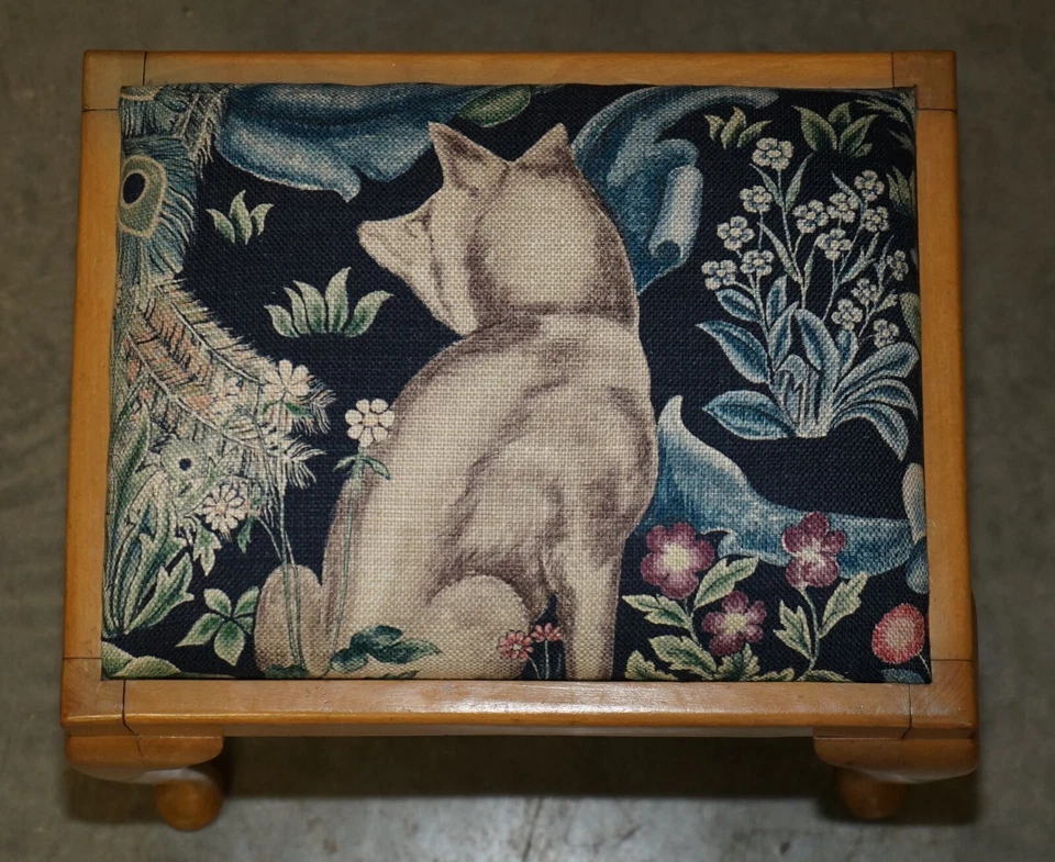 CIRCA 1930'S ENGLISH WALNUT WILLIAM MORRIS FOREST LINEN DRESSING TABLE STOOL - Image 4 of 4