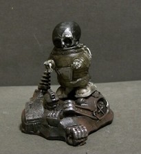 Custom Rascal Robot, Pocket Bot "THE ZOMBOT" ZOMBIE MINI STATUE A1
