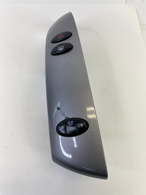 06-10 TOYOTA SIENNA LH DASH HAZARD LIGHT & DEFROST SWITCHES PANEL