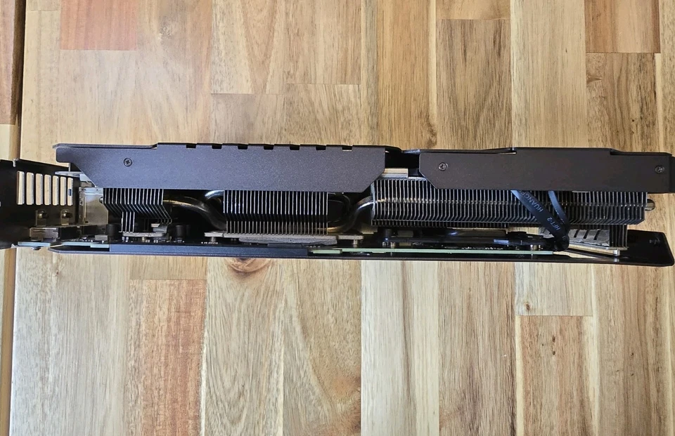 ASUS TUF Gaming OC GeForce RTX 3060 Ti - Graphics Card - Excellent Condition - Image 4 of 4