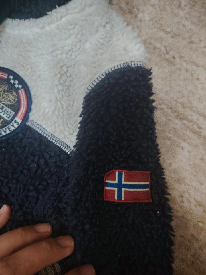 Vintage Napapijri Fleece Zipper Jacket Warm Wear Outer Sweater - Image 3 of 4