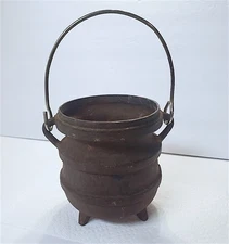 Vintage Solid Cast Iron WITCH'S 3 CAULDRON Pot Handle & 3 Legs Pot Belly