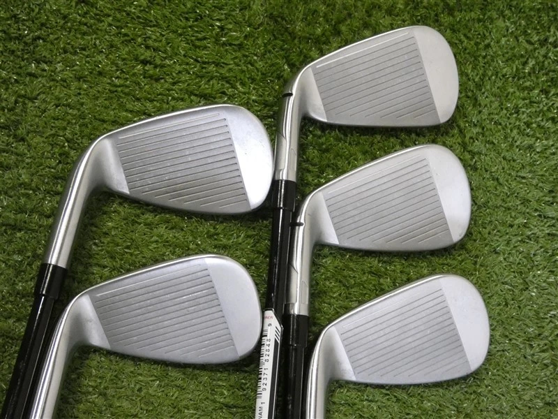 TaylorMade Qi Irons 7-P & A Ventus TR Blue 6 Regular Graphite Excellent - Image 3 of 4