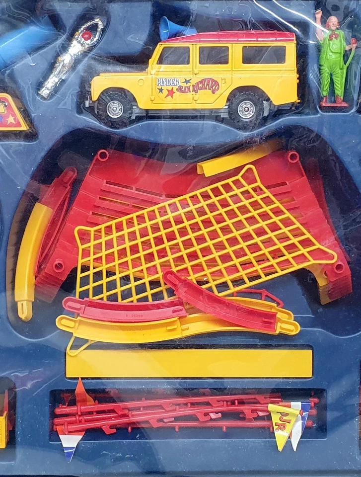 Corgi Diecast & Plastic Gift Set No. 48 - Jean Richard Circus - Image 3 of 4