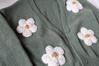 Threaded Leaf Floral Accent Green Oversized Cottagecore Cardigan Sweater Size XL