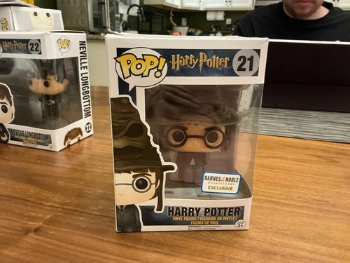 Funko POP! Harry Potter with Sorting Hat #21 Barnes & Noble Exclusive