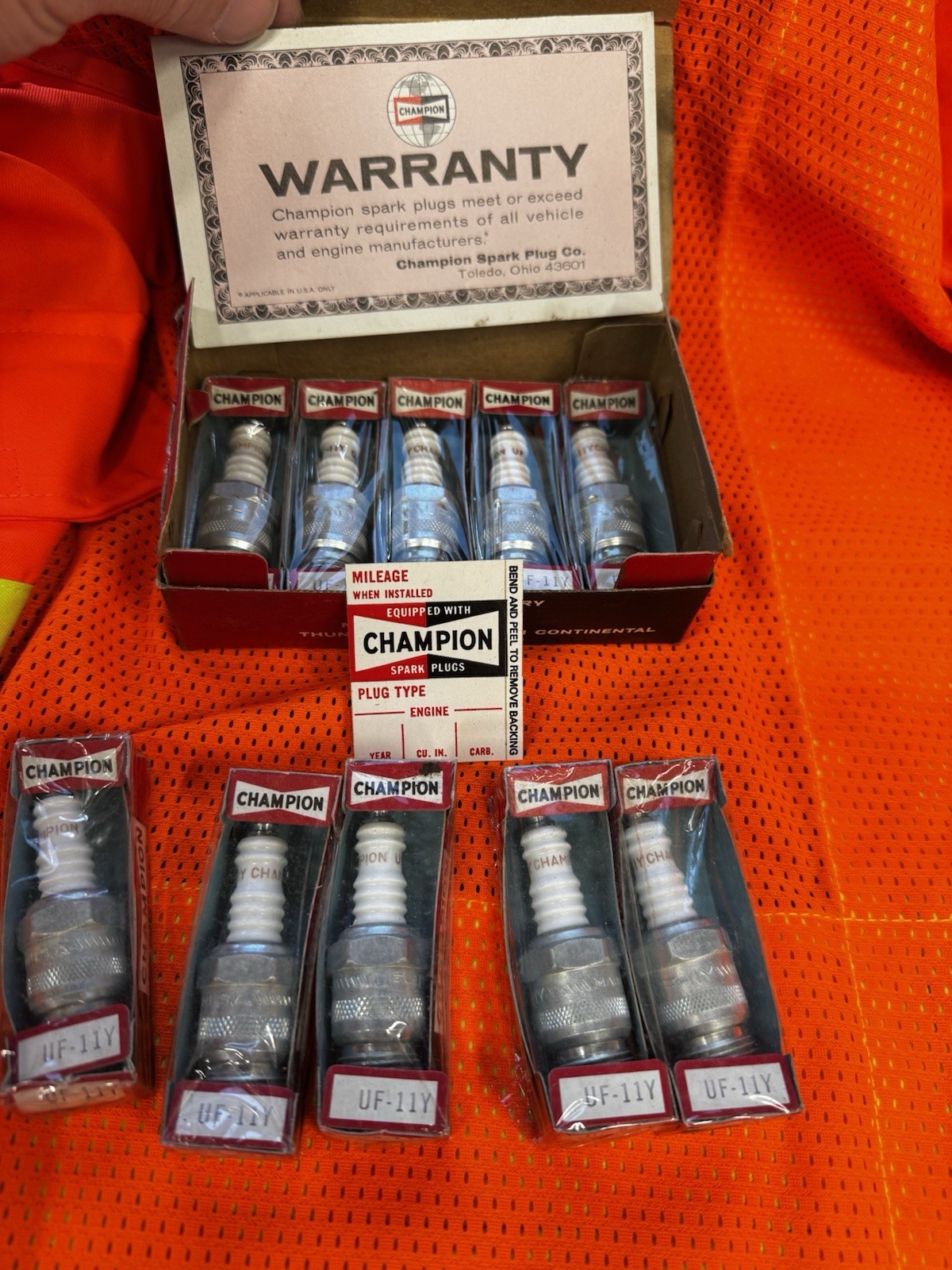 Turbo-Action Set of 10 Box  Champion Spark Plugs UF-11Y For Ford 1955-1960