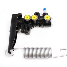 Distributore freno MB618321 per Mitsubishi L200 1986-2007 4WD diesel benzina