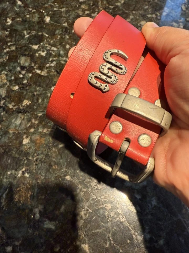 "Cinturón de cuero rojo vintage años 90 para mujer plateado concho animales del suroeste 37"" M" Foto 2 de 4