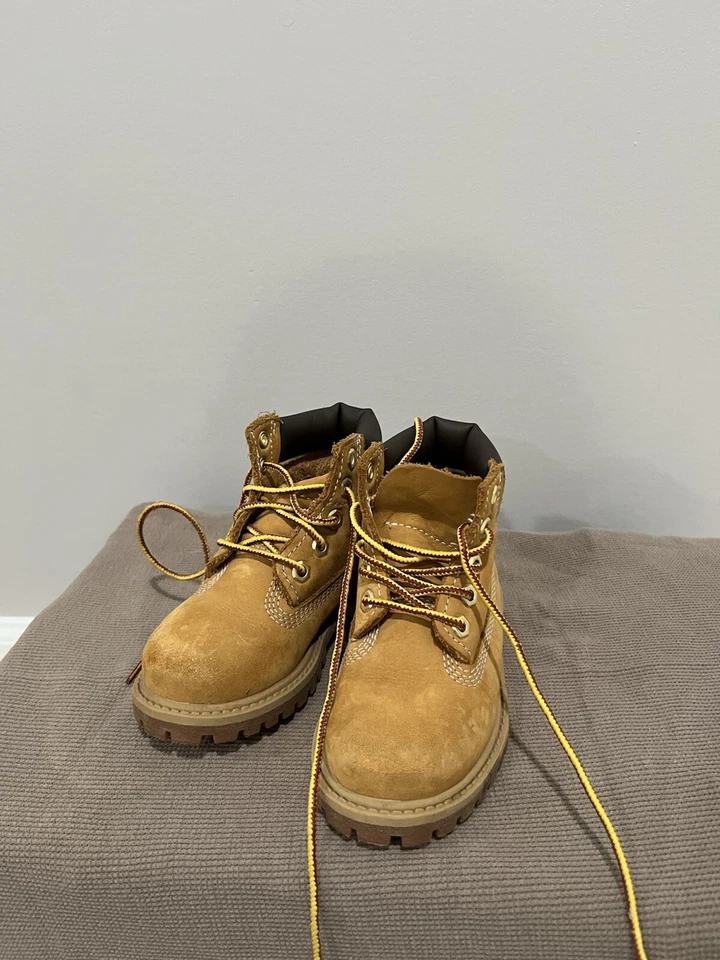 Timberland Niños Botas Amarillas. 8M Foto 3 de 3