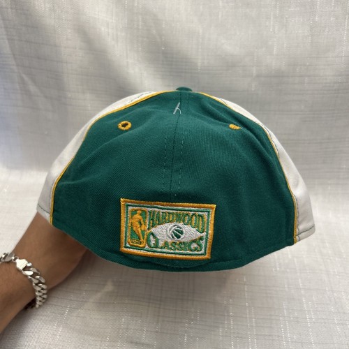 VINTAGE Boston Celtics Hat Cap Size 7 1/4 Green White New Era Fitted Wool USA - Picture 7 of 7