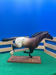 Breyer #703595 “Passing Through Time” Phase I Classic Vintage