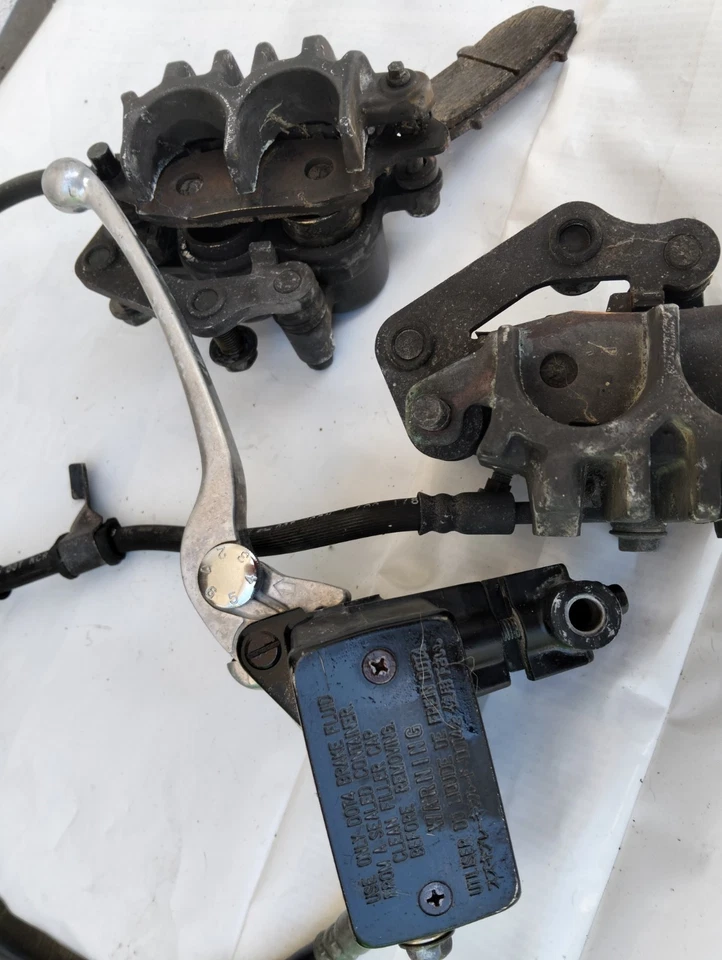 Impianto Frenante Anteriore Suzuki Bandit 600 E altri Foto 3 de 3