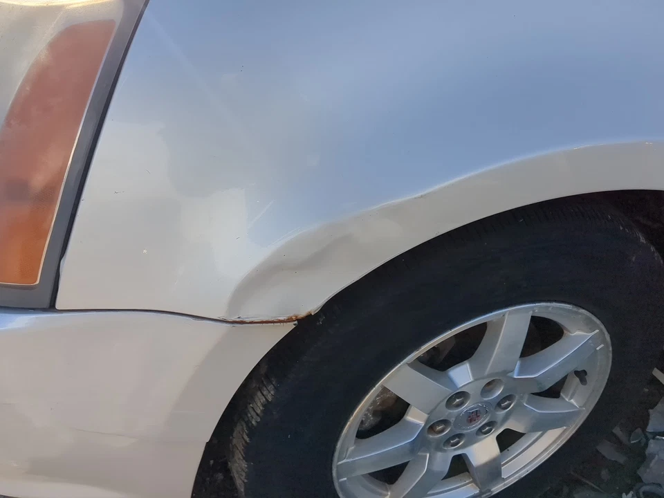 2004-2009 Cadillac Srx Driver Fender M6118 - Image 2 of 2