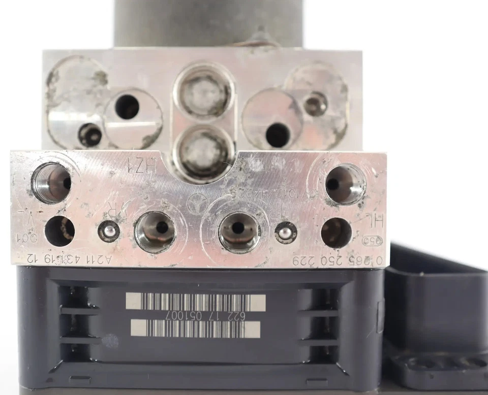 07 - 09 Controlador de freno bomba ABS 4Matic Mercedes-Benz E350 E550 A2114311912 Foto 3 de 4