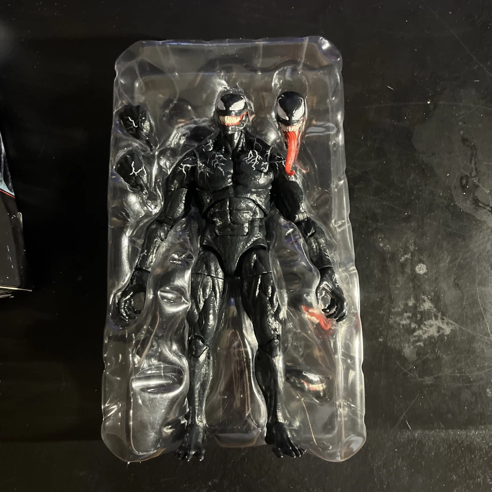 Marvel Legends Venom Let There Be Carnage Target Exclusivo 6” usado con caja Foto 4 de 4