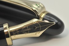 Vintage Sailor Profit Fountain Pen 14K H-B Nib Black w/Converter Exc+ W11107