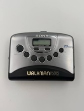 Sony Walkman WM-FX251 FM AM Cassette Player w/ Case Vintage