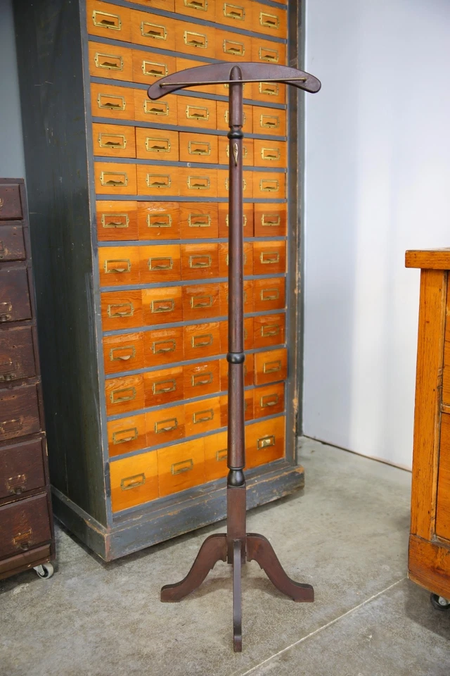 Antiguo perchero percha armario soporte valet mayordomo madera latón vintage Foto 2 de 4