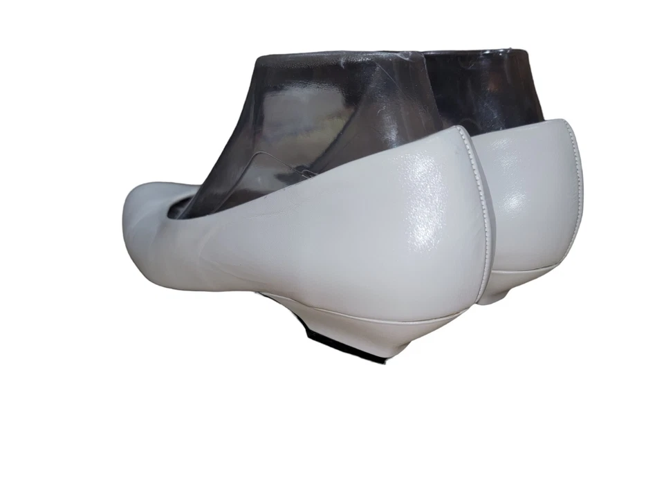 Bomba cómoda Easy Spirit vintage de cuero blanco para mujer hecha en EE. UU. talla 9,5 3A/5A Foto 3 de 4