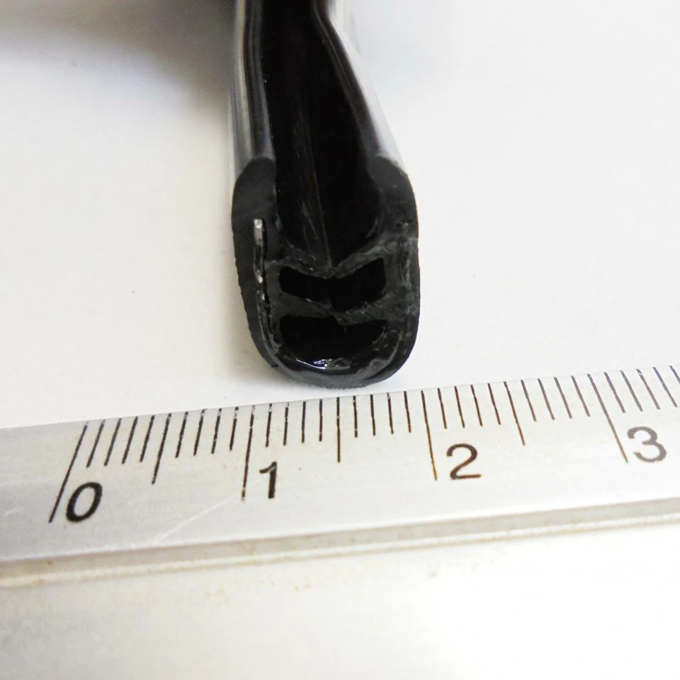 FOR Nissan Datsun Truck 320 520 521 620 720 D21 Pickup INNER DOOR SEAL RUBBER x2 - Image 2 of 4