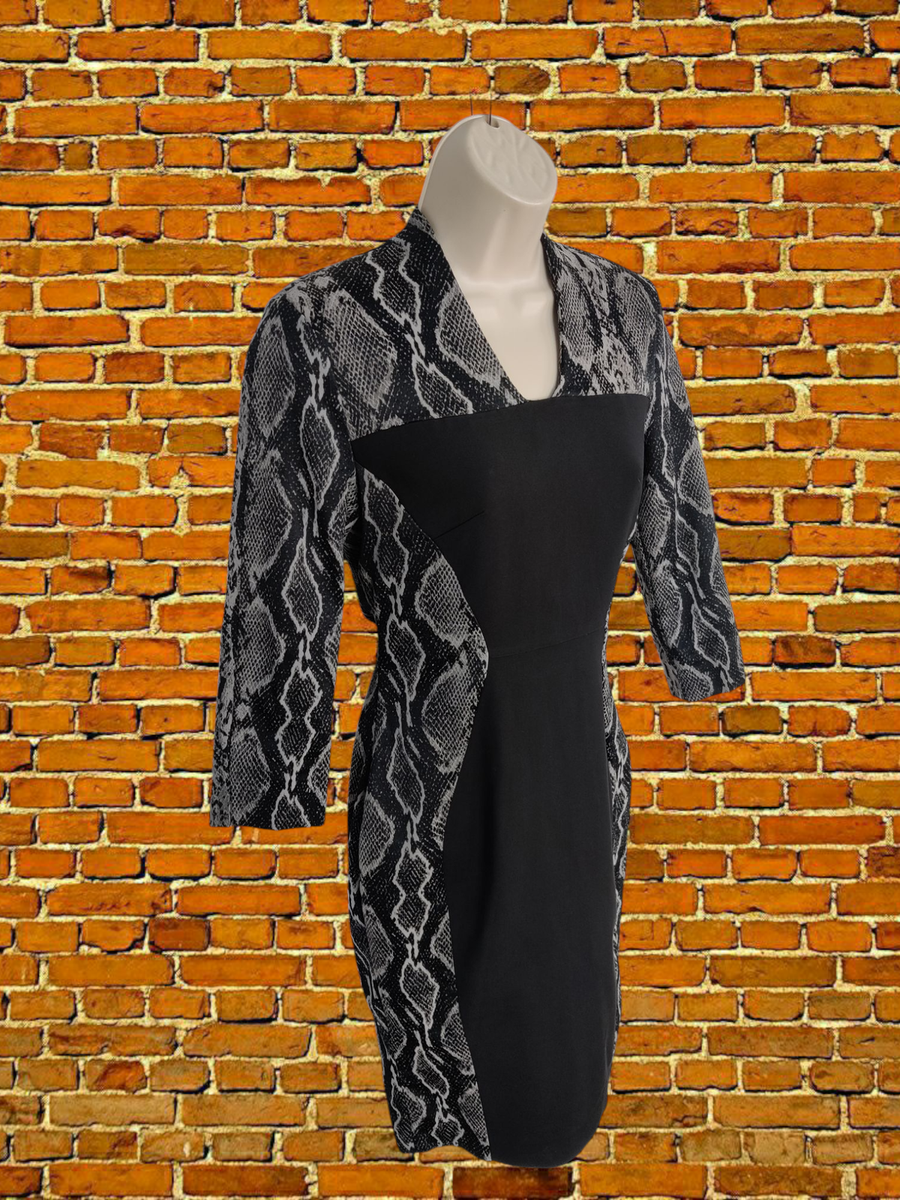 plus size dress black wrap Size:40L/34W Calvin Klein Ruffle Dress- paisley this dress is a