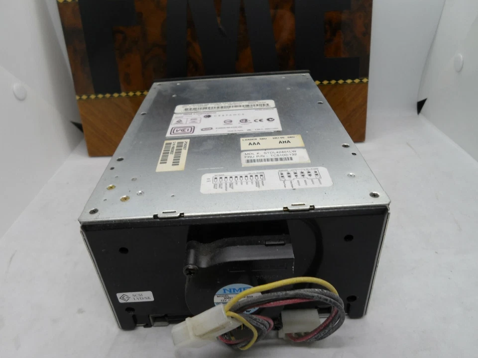 IBM DDS4 Autoloader 120/240Gb 59P6747 24P3877 STDL42401LW Internal Tape Drive - Image 3 of 3