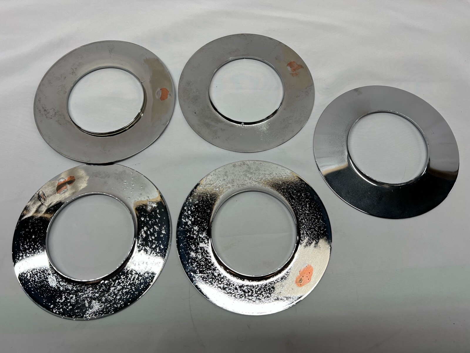 Maserati Ghibli AM 115 alloy wheel trim rings set of 5