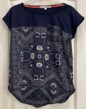 Jolt Womens Pullover Shirt Top Size Small Blue Ivory Smile Hem Geometric F30