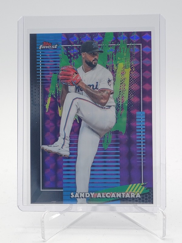 SANDY ALCANTARA 2026 TOPPS FINEST COMMON PURPLE GEOMETRIC /75 #81 MARLINS Q7246