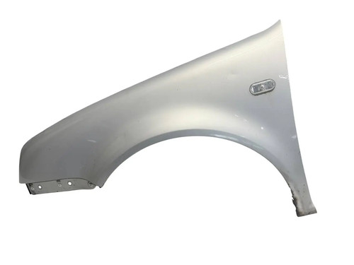 Kotflügel links VW Golf 4 1,6 1J1 2000 Kotflügel golf 4 FC: LB7Z Farbcode: LB7Z