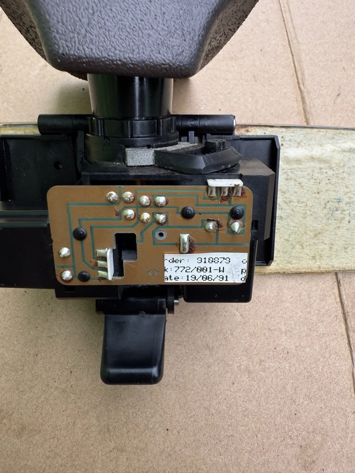 90-95 MERCEDES BENZ 原始设备制造商 R129 300SL 500SL 前挡风玻璃后视镜 二手 — 第 4/4 张图片