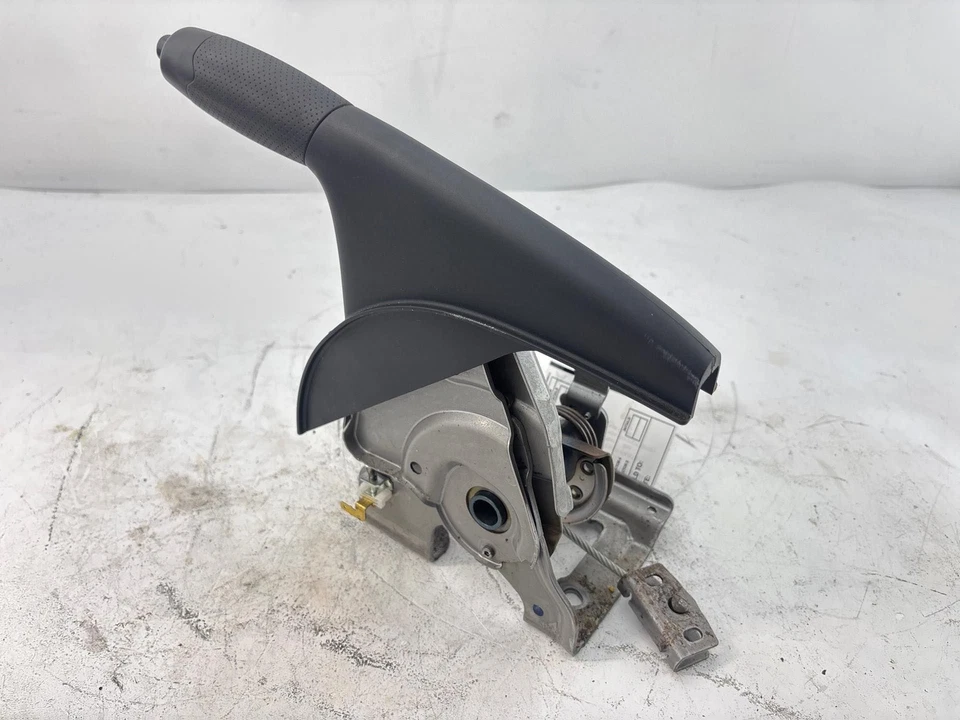 2011-2017 年日产 Juke 停车制动应急手柄原始设备制造商 — 第 4/4 张图片