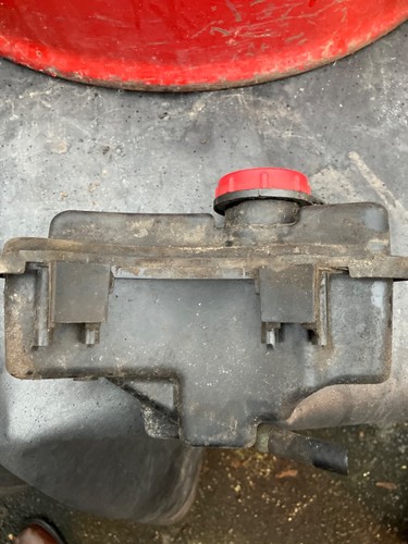 Troy bilt tb lawnmower fuel tank Briggs & Stratton - Picture 2 of 2
