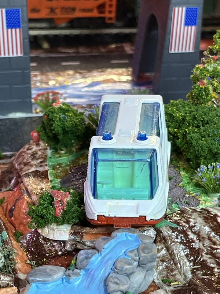 Ambulancia Lesney Matchbox Superfast 1971 Stretcha Fetcha blanca 1:64 usada casi nueva Foto 3 de 4