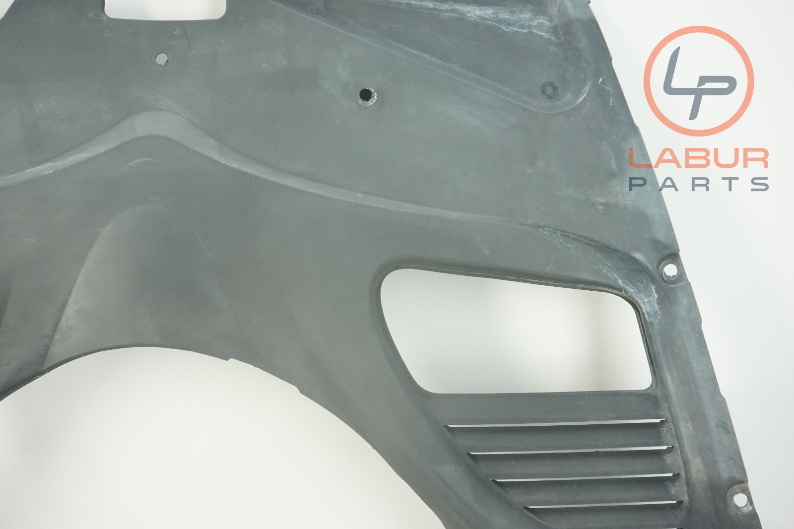 M139 03-13 Maserati Quattroporte Engine Motor Cover Panel Trim Z7042