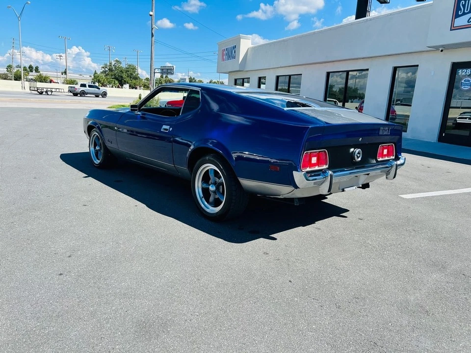 Ford Mustang de 1973 Foto 3 de 4