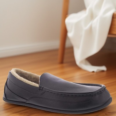 Deer Stags Mens Spun Faux Leather Cozy Moccasin Slipper Black Size 10M NIB