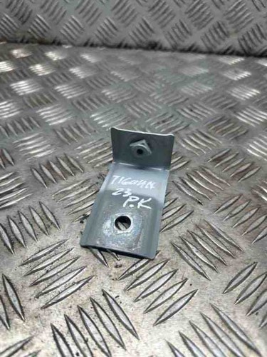 VW TIGUAN AD1 Kotflügelhalter vorne links 5na809471a 2.00 Diesel 105kw 30509284