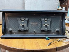 Radio d'epoca a valvole modello DistantOne model E.