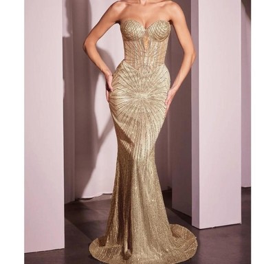 Ladivine by Cinderella Divine J871 In Gold Size 2 In Great Condition