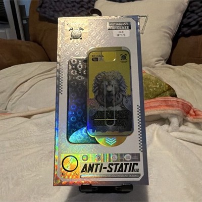 KISSUI Anti-Static Lion Graphic Fitted Case for iPhone 15 