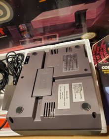 Juego de acci&oacute;n consola Nintendo NES vintage completo en caja (CIB)