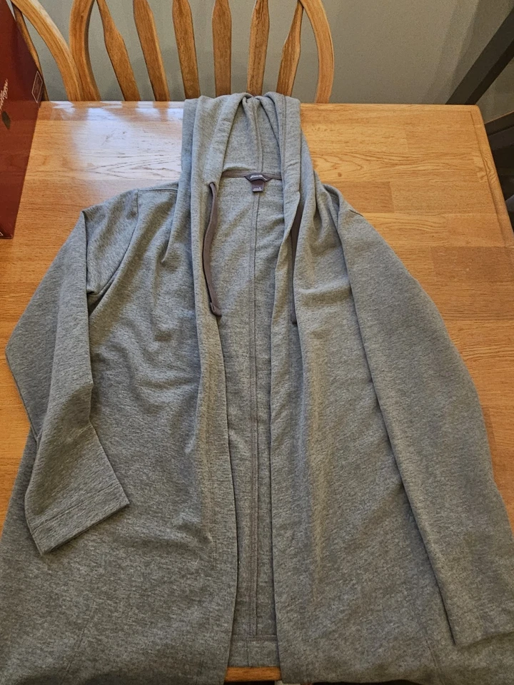 Женский маленький серый флисовый кардиган с капюшоном Eddie Bauer Camp - Изображение 4 из 4